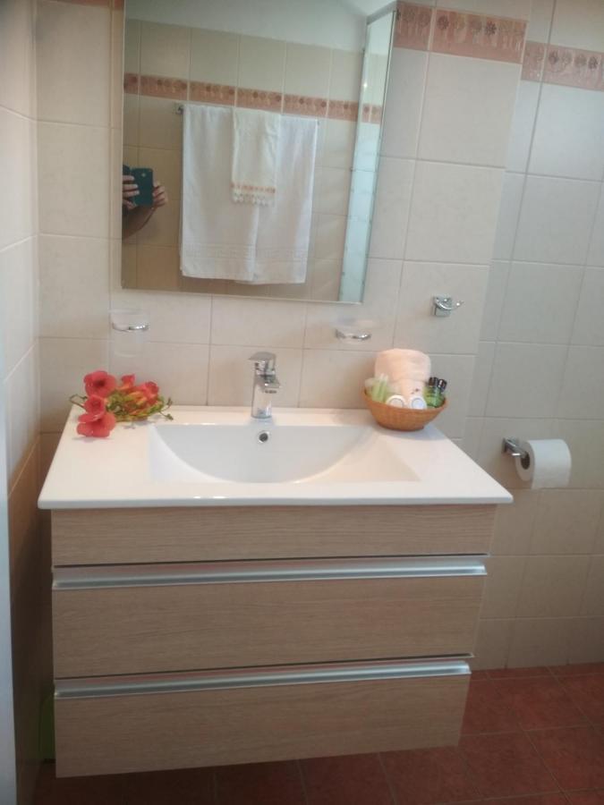 Natsios Apartments Vlachopoulatika Bagian luar foto